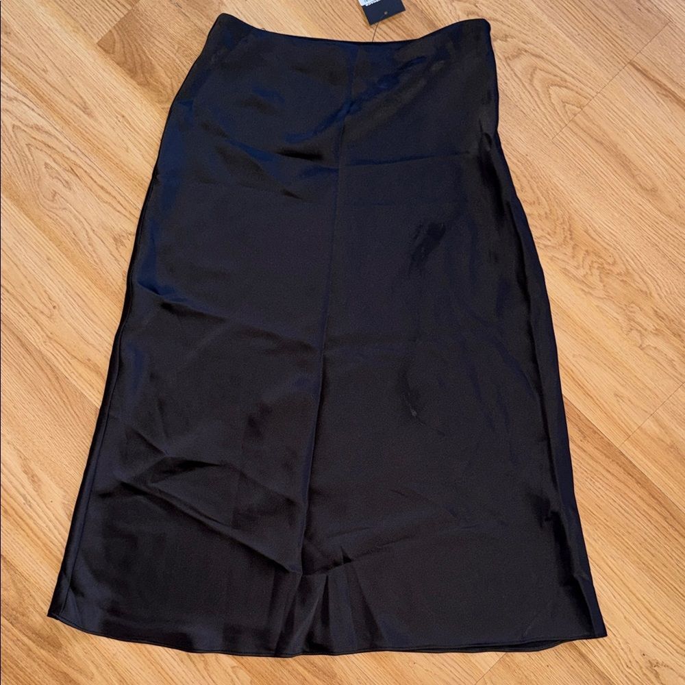 NWT Club Monaco Black Midi Slip Skirt Trycia Satin Size 00